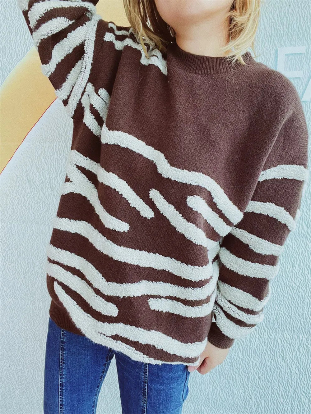 Elegant Contrast Round Neck Long Sleeve Sweater - adritiX