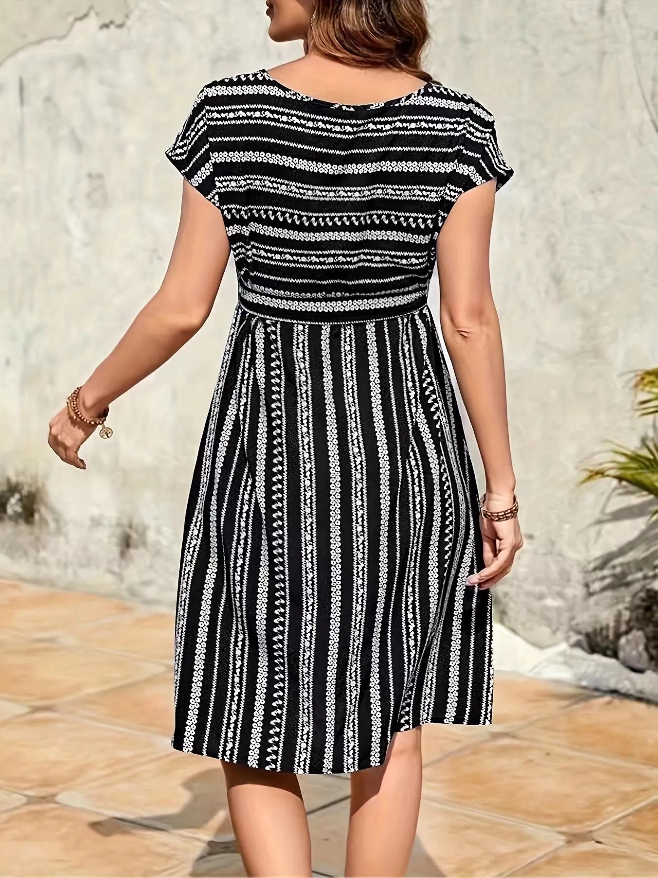 Striped Round Neck Short Sleeve Casual Dress - adritiX