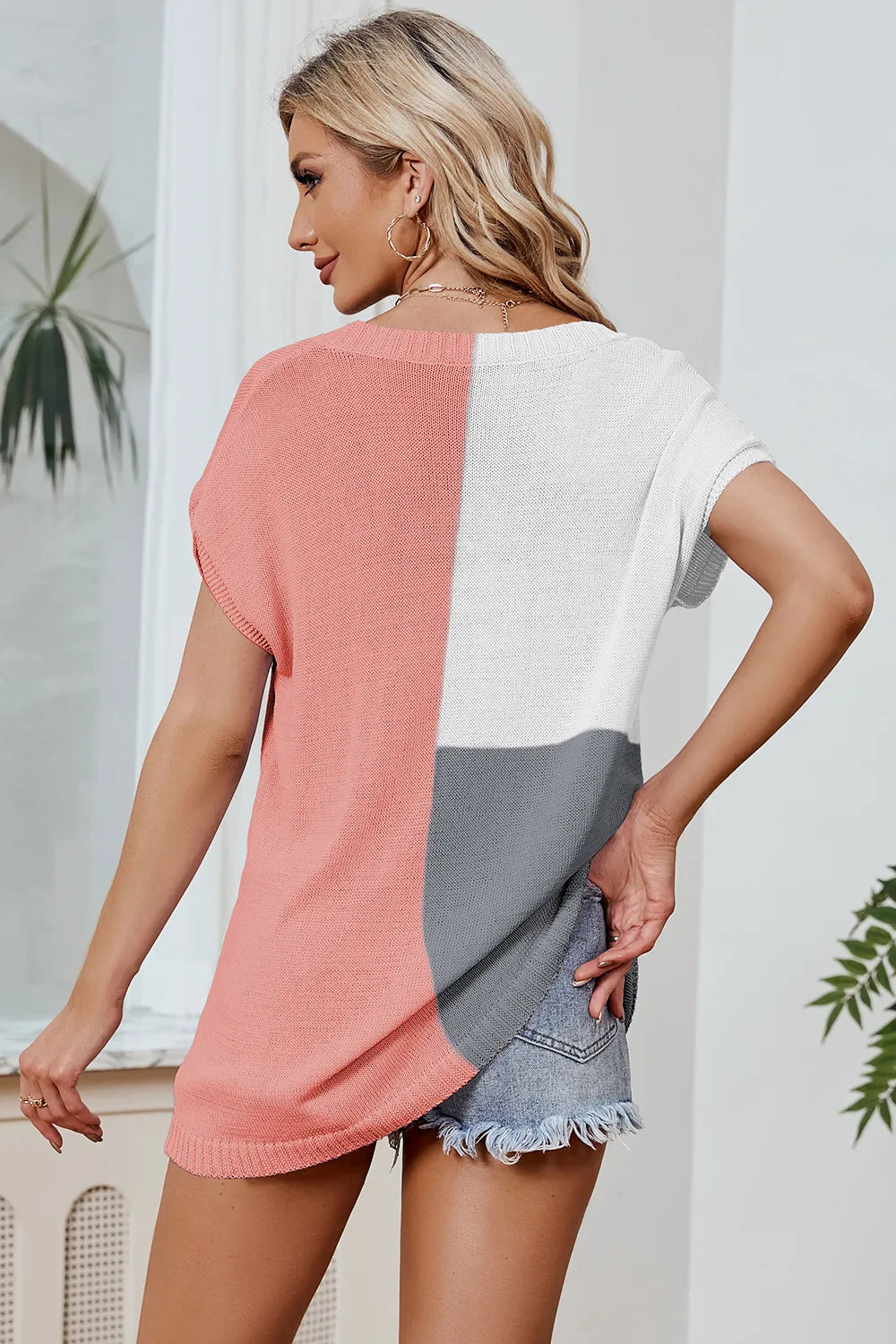 Color Block V-Neck Short Sleeve Knit Top - adritiX