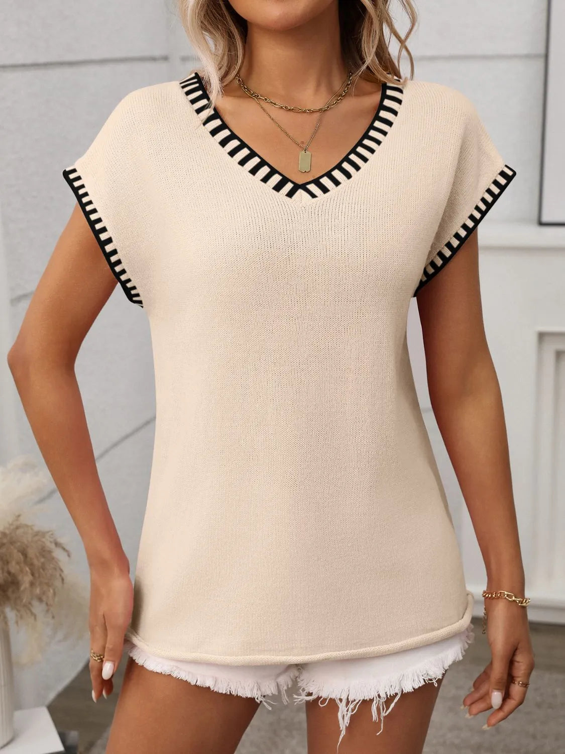 Contrast Trim V-Neck Knit Top - adritiX