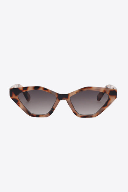 Cat Eye Polycarbonate Sunglasses - adritiX