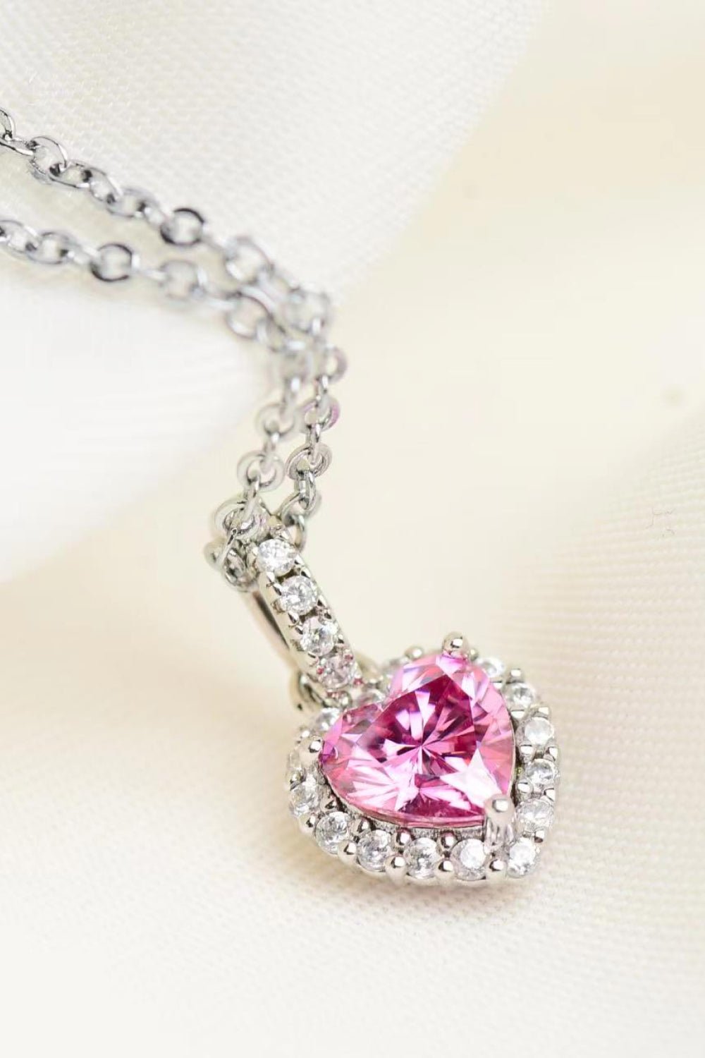 1 Carat Moissanite Heart Pendant Necklace - adritiX