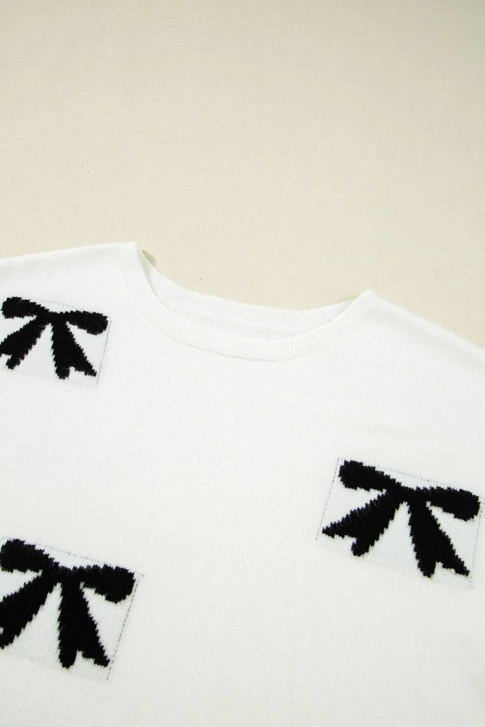 Elegant Bow Pattern Knit Short Sleeve Sweater - adritiX