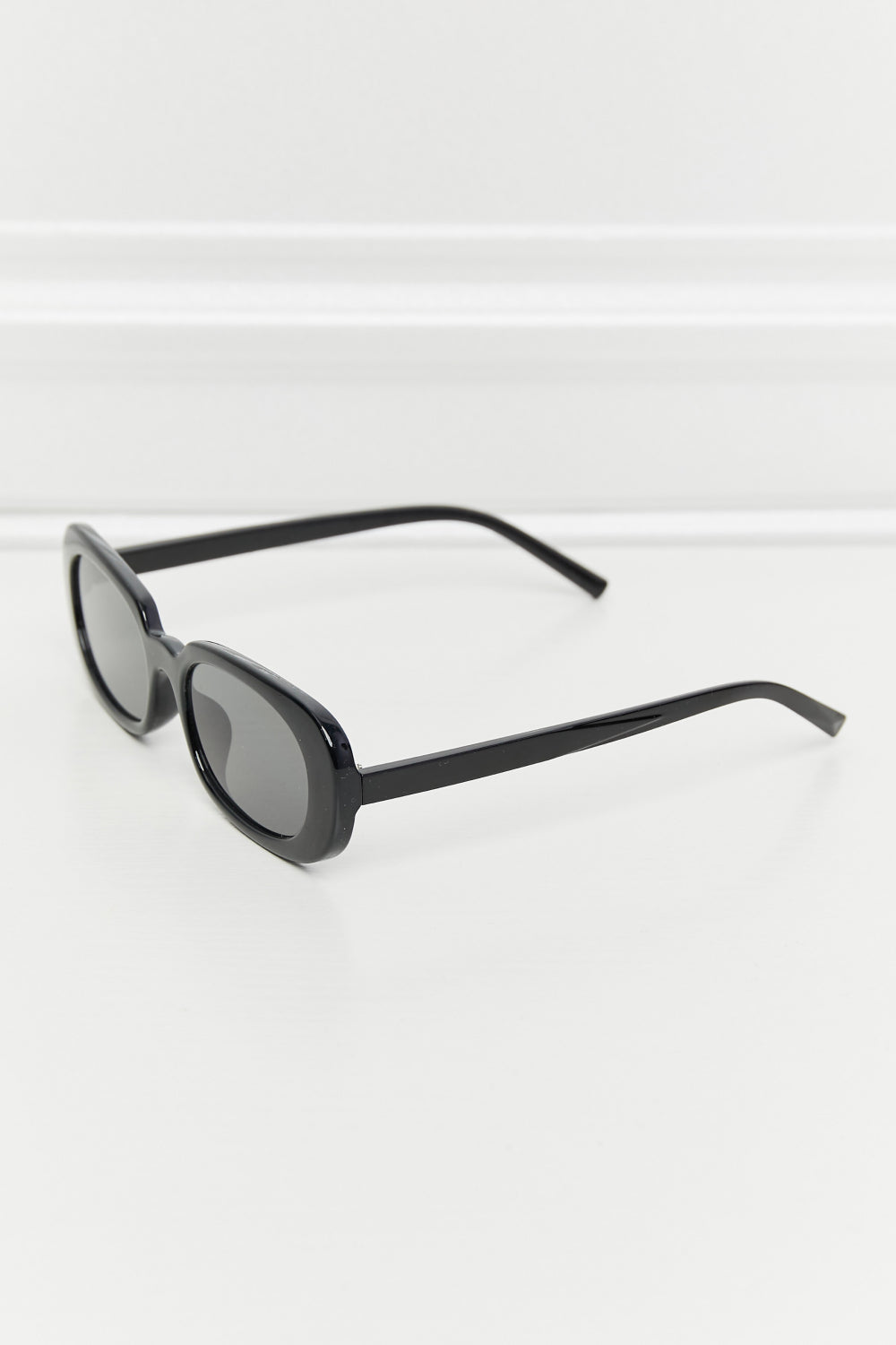 Oval Full Rim Sunglasses - adritiX