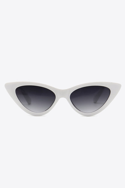 Chain Detail Cat-Eye Sunglasses - adritiX