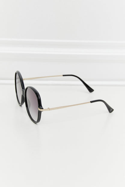 Metal-Plastic Hybrid Full Rim Sunglasses - adritiX