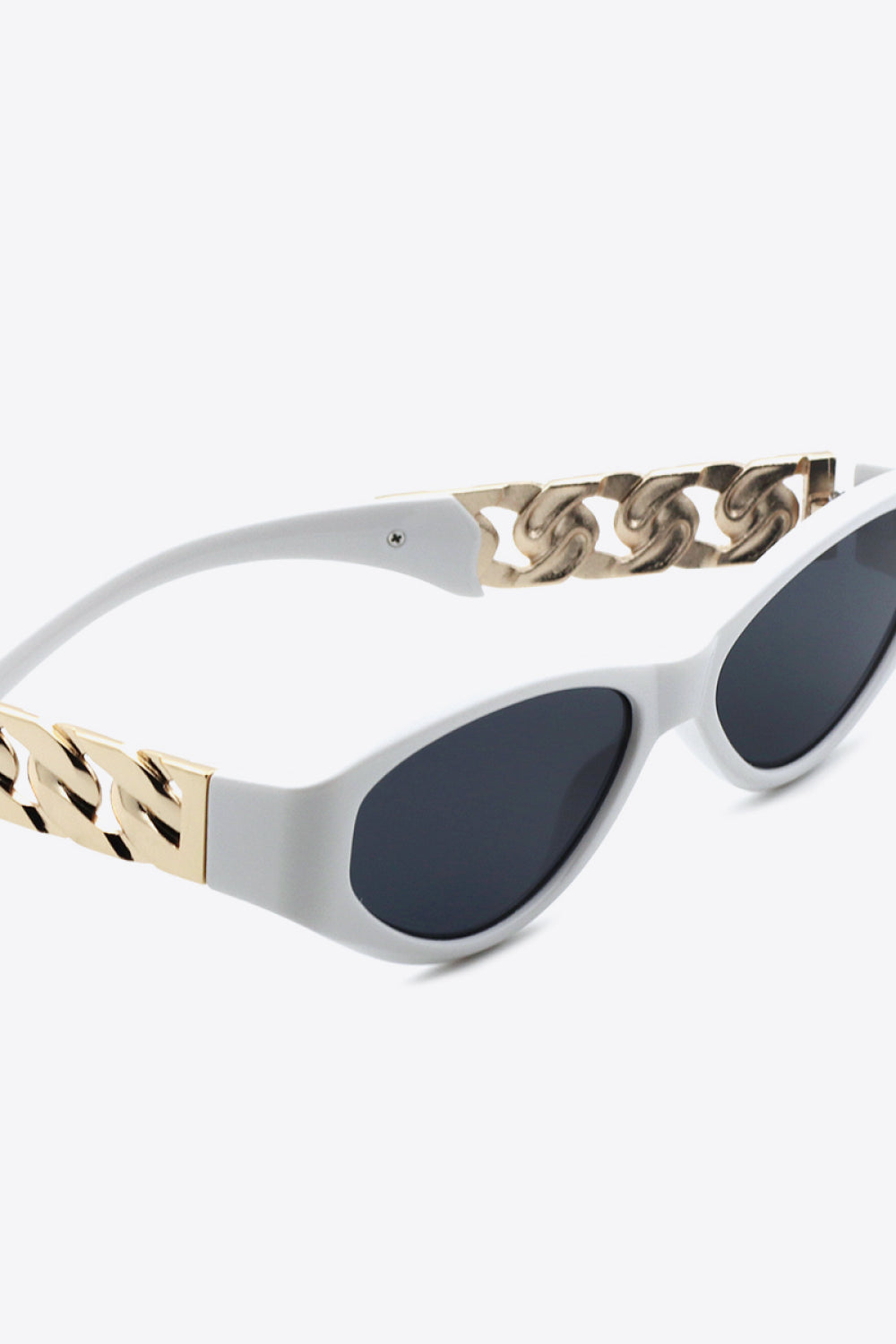 Chain Detail Temple Cat Eye Sunglasses - adritiX