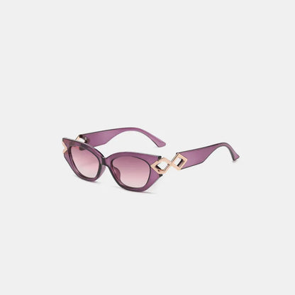 Polycarbonate Frame Cat-Eye Sunglasses - adritiX