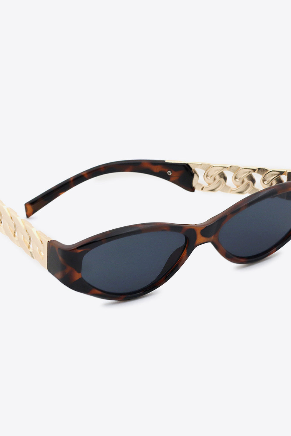 Chain Detail Temple Cat Eye Sunglasses - adritiX