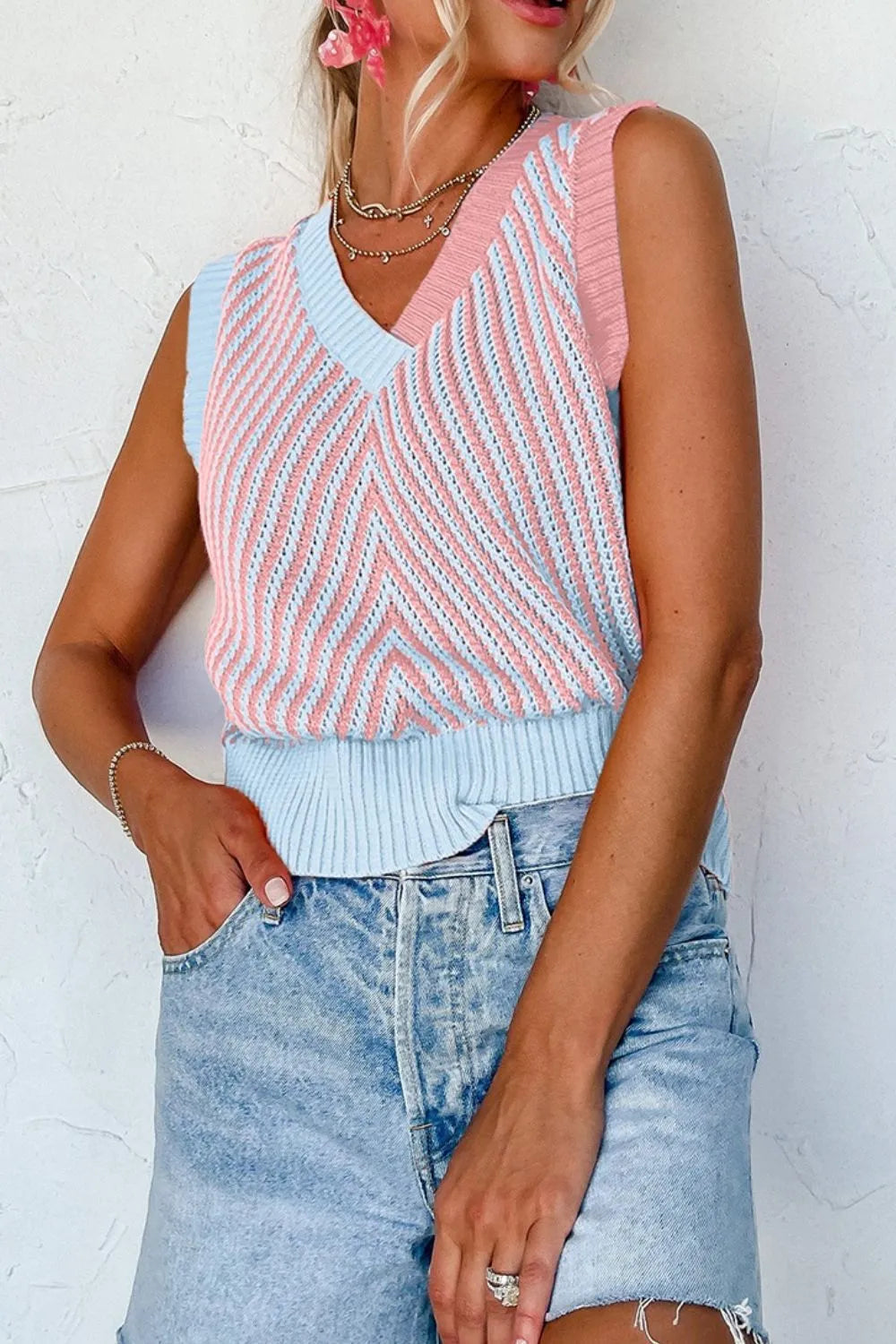 V-Neck Contrast Sweater Vest - adritiX