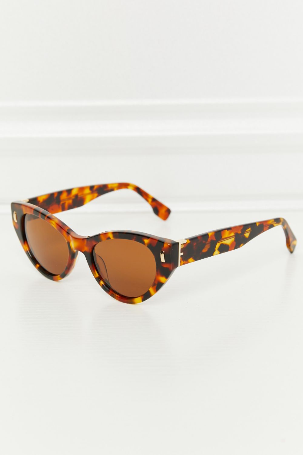 Tortoiseshell Acetate Frame Sunglasses - adritiX