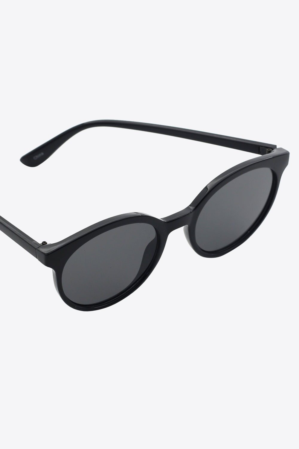 Round Full Rim Polycarbonate Frame Sunglasses - adritiX