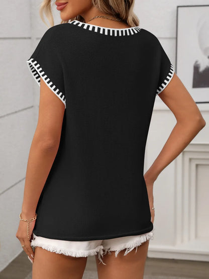 Contrast Trim V-Neck Short Sleeve Knit Top - adritiX