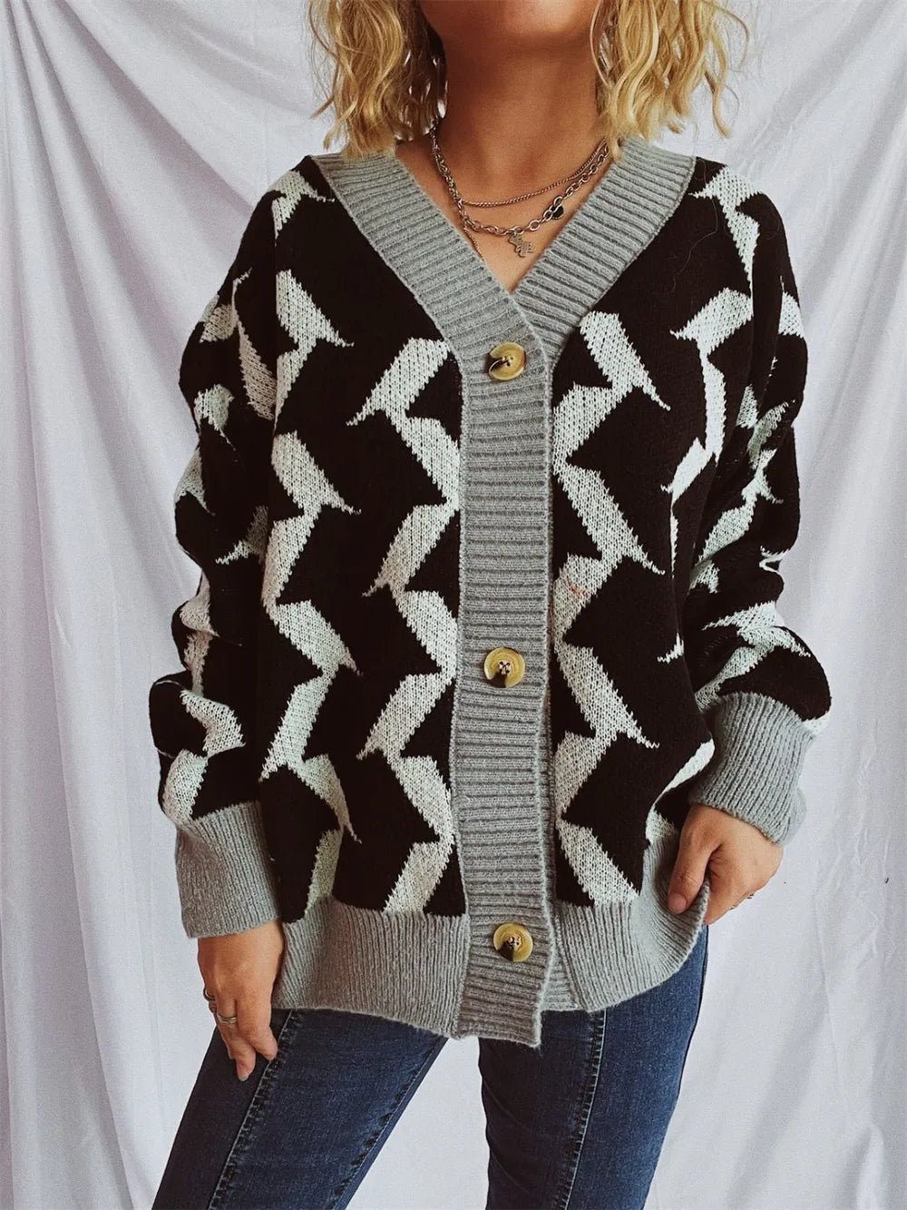 Contrast Trim Geometric V - Neck Long Sleeve Cardigan - adritiX