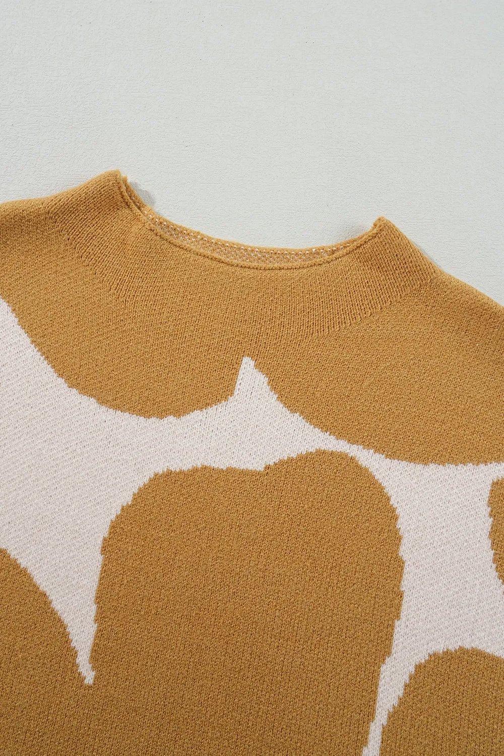 Elegant Contrast Flower Mock Neck Short Sleeve Sweater - adritiX