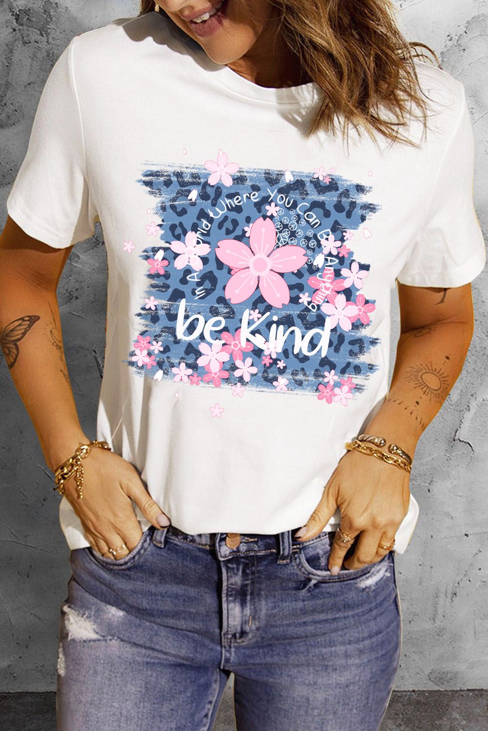 Elegant Leopard Floral Graphic Round Neck Tee - adritiX