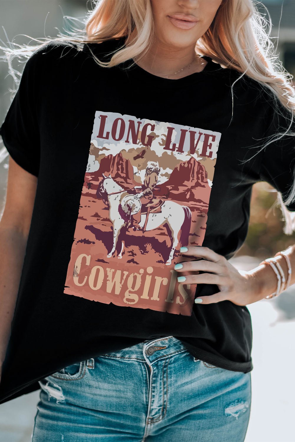Elegant LONG LIVE COWGIRLS Graphic Tee - adritiX