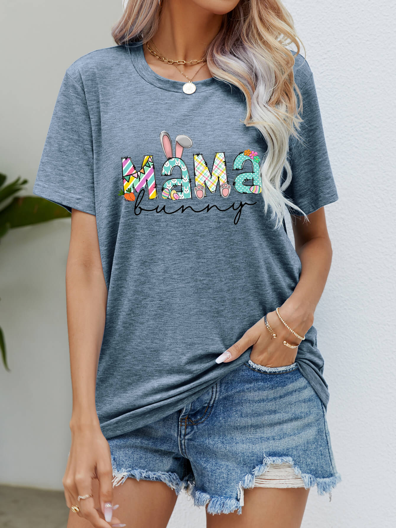 Elegant MAMA BUNNY Easter Graphic Tee - adritiX