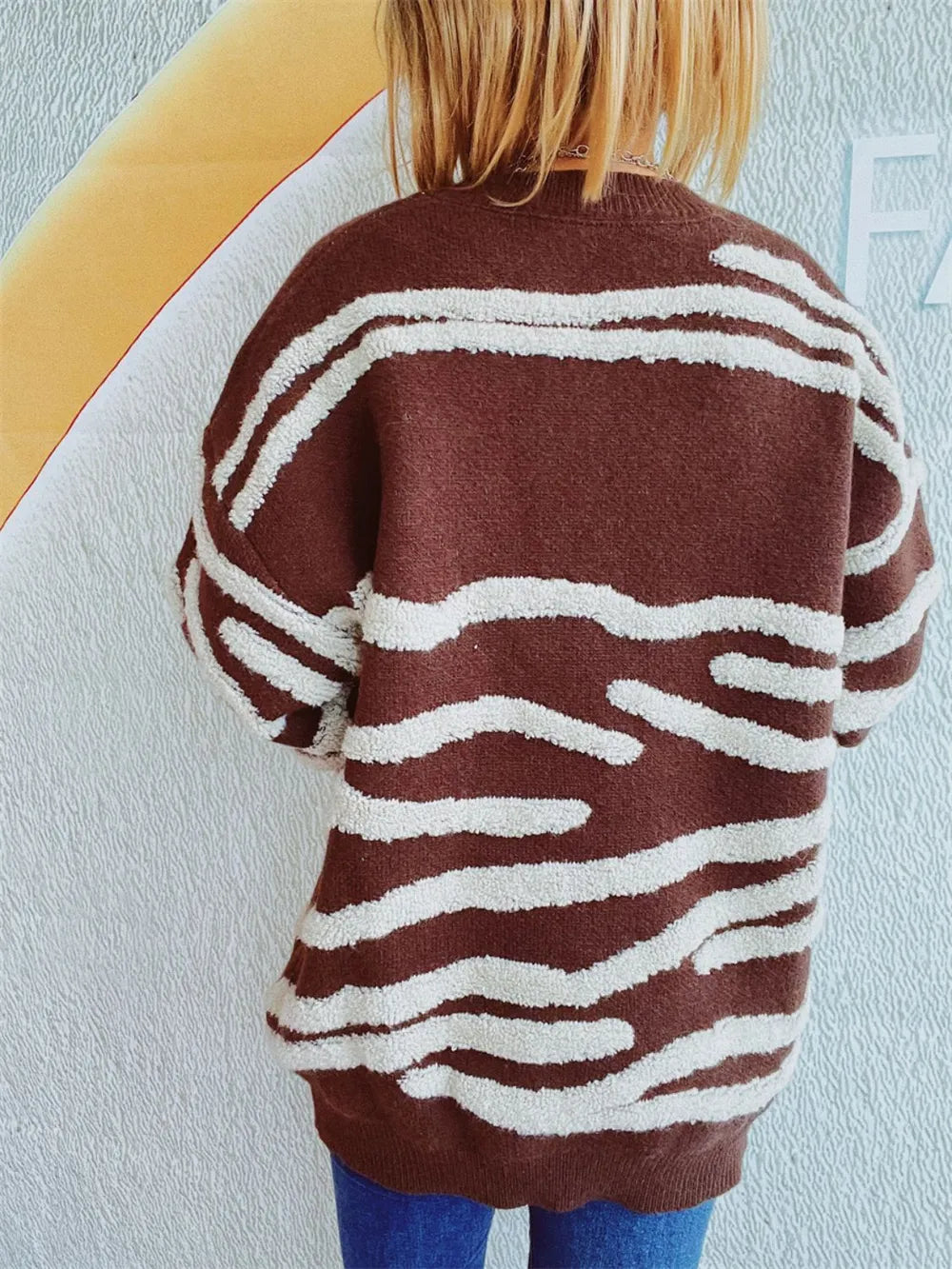 Elegant Contrast Round Neck Long Sleeve Sweater - adritiX