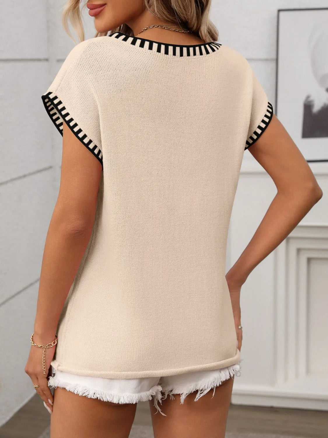 Contrast Trim V-Neck Knit Top - adritiX