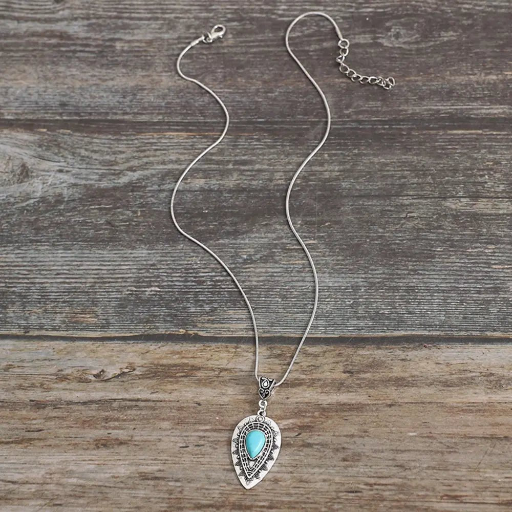 Geometric Alloy Pendant Necklace - adritiX