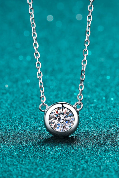 Moissanite Round Pendant Chain Necklace - adritiX