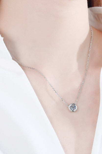 Moissanite Round Pendant Chain Necklace - adritiX