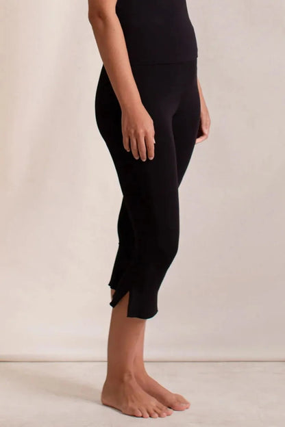 Side Slit Capris Leggings - adritiX