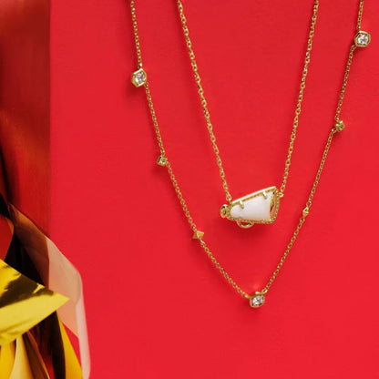 Sporty Element Resin Necklace - adritiX