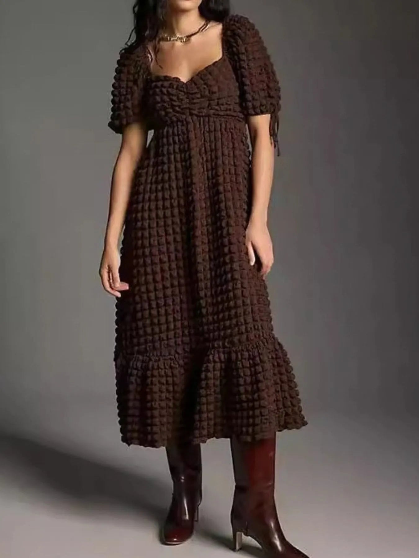 Textured Sweetheart Neck Short Sleeve Dress - adritiX