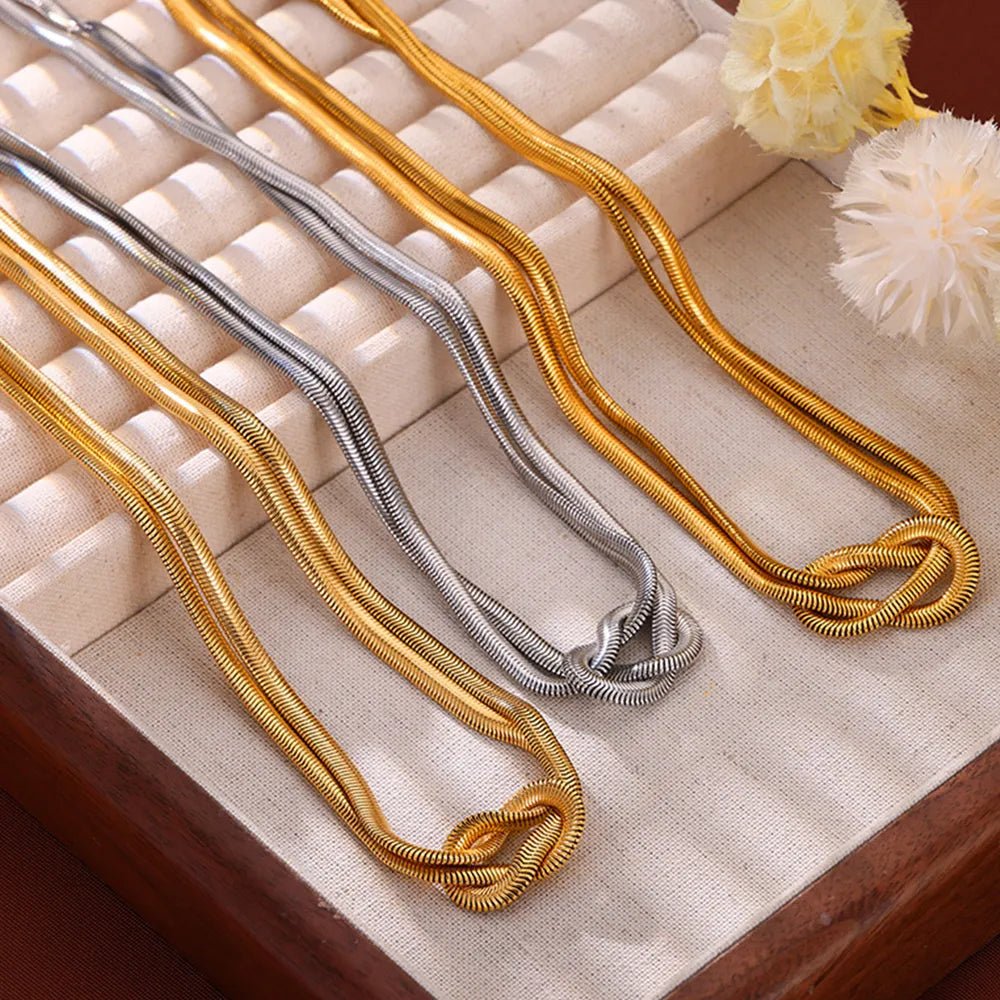 Titanium Steel Knot Necklace - adritiX