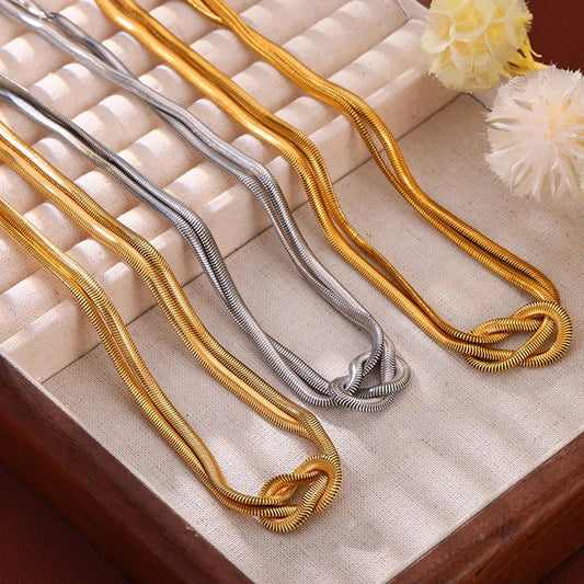 Titanium Steel Knot Necklace - adritiX
