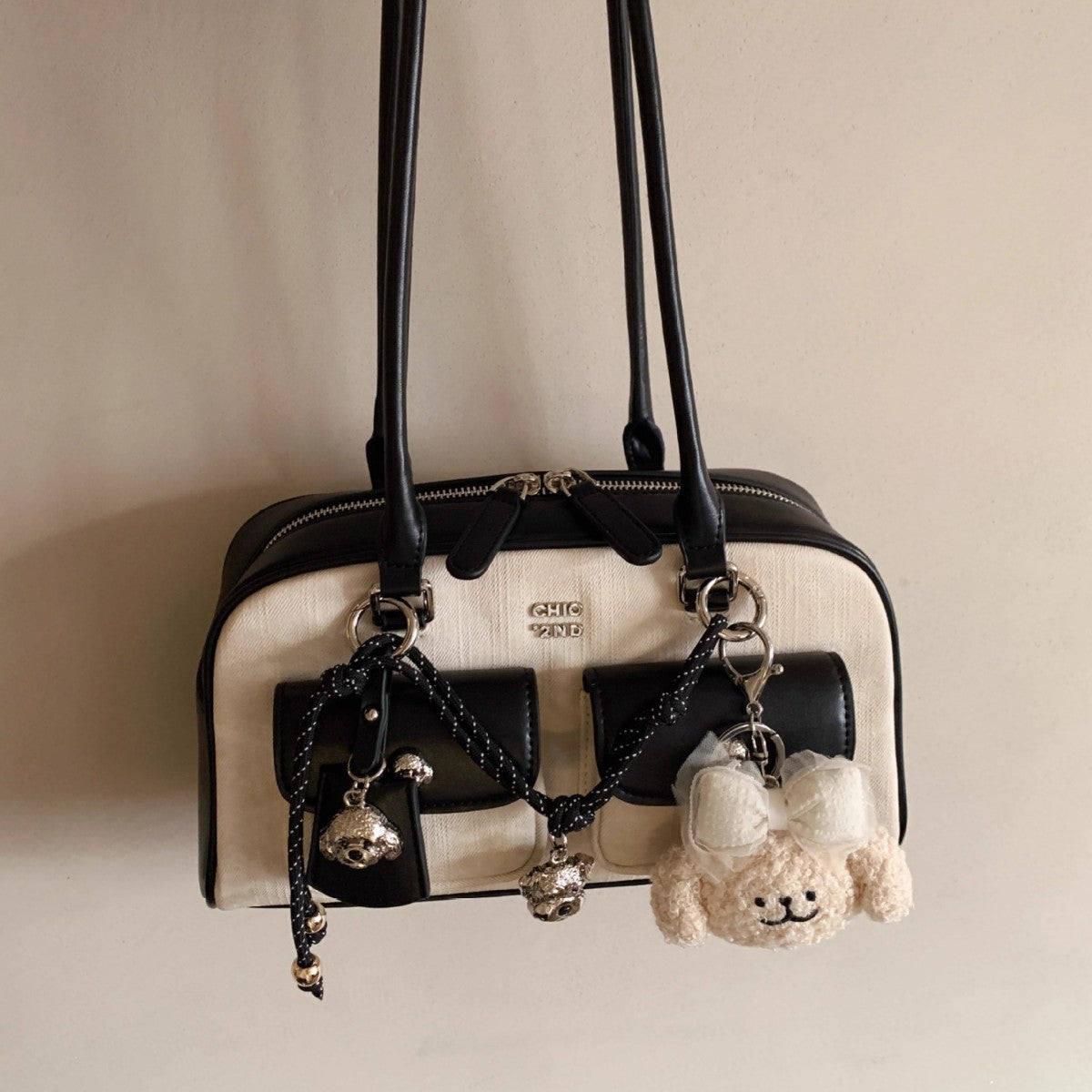 Bags-Bread Puppy Cold Extraction Time Pillow Shoulder Bag - adritiX